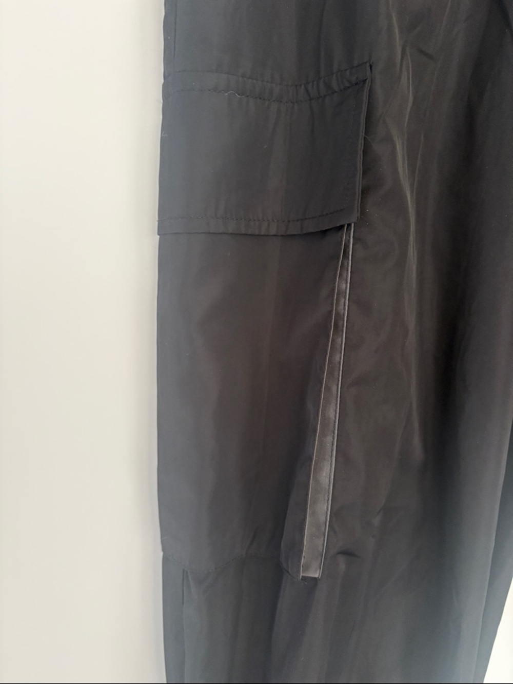 Poster Girl Cargo pants tiered ankle M - Picture 2 of 6